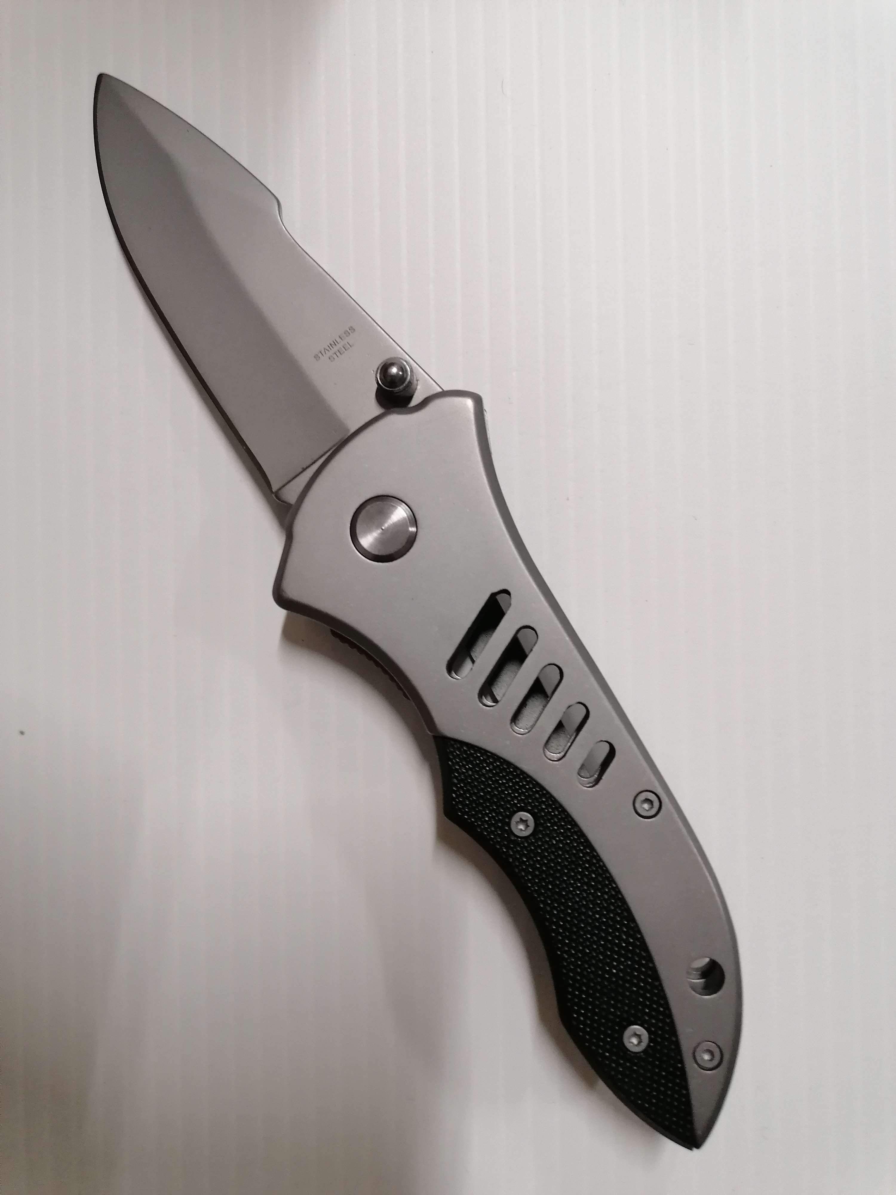 tactical_g10_folding_knife